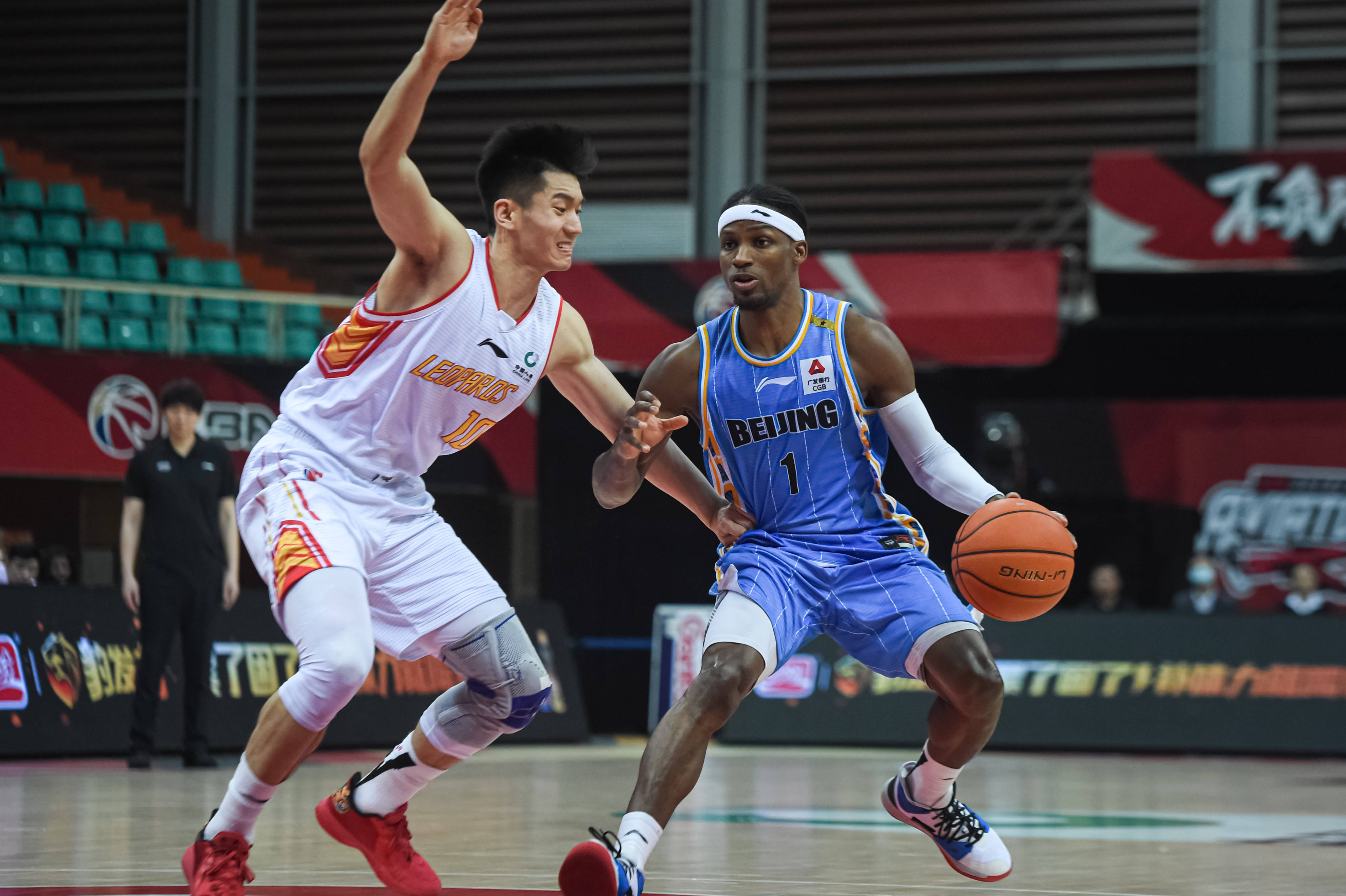 队整体的默 队整体的默